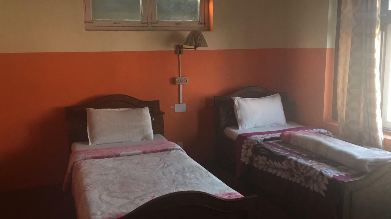 Hotel Mount Heaven Pokhara Luaran gambar